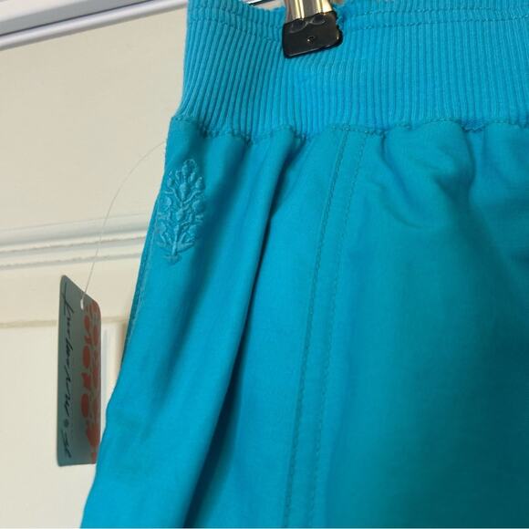 Free People FP Movement Teal Blue Mesmerize Me Cargo Pants Logo Trim Small NWT - Picture 6 of 10